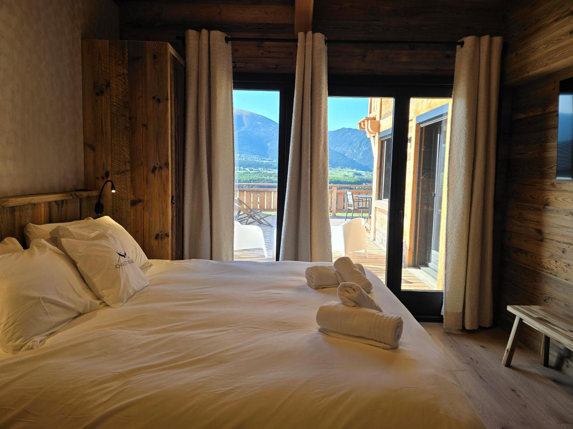 Chalet Aguila - Jacuzzi Et Sauna Panoramique - Construit En 2023 Bolquere ภายนอก รูปภาพ